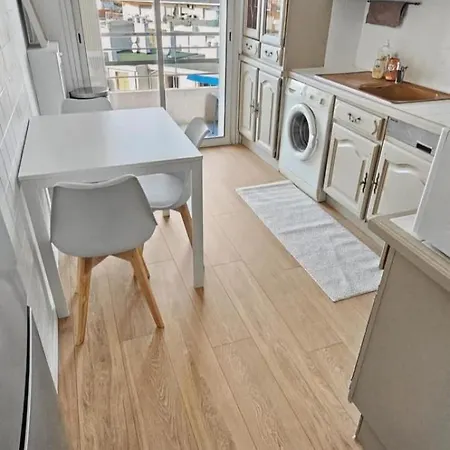 Mimosas Wilson Bright 3br W Sea View 5min Apartman Antibes